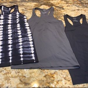 Discover peach tanks in size xs